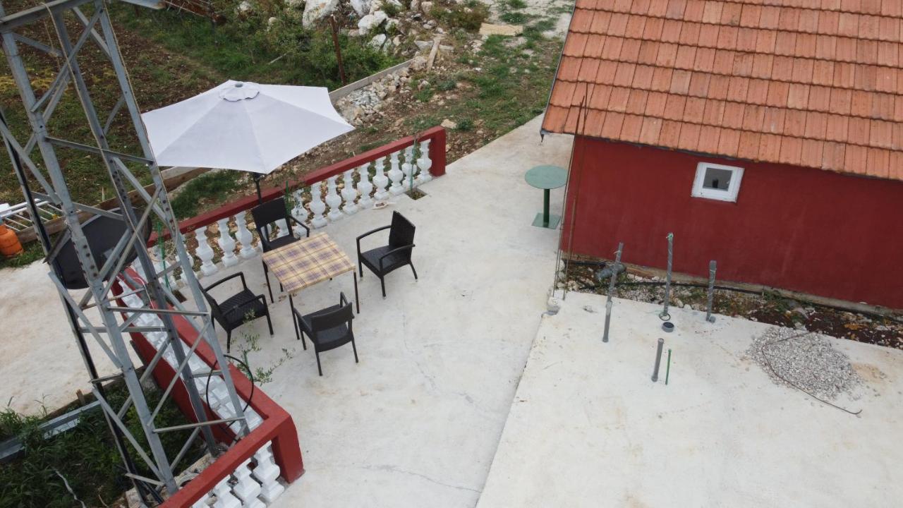 Red Apartman 2 تريبينيي المظهر الخارجي الصورة