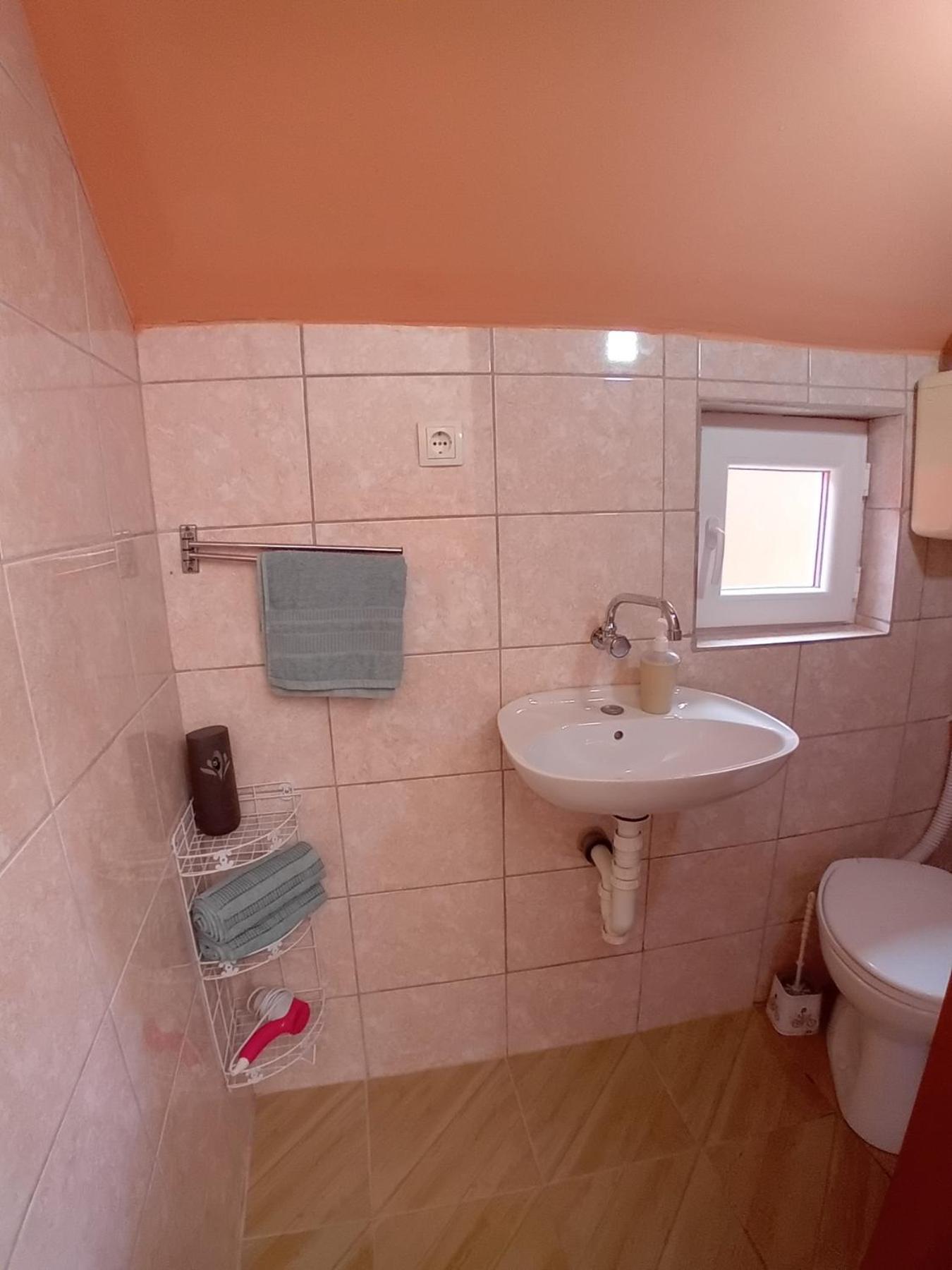 Red Apartman 2 تريبينيي المظهر الخارجي الصورة